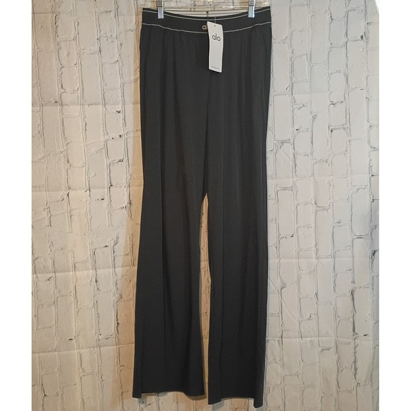 Aloha Island Pants - NWT ALO Wide-Leg Black Trouser Pants MEDIUM Elastic Waist Pleated Front Pockets